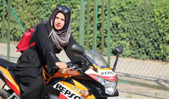 hijab biker girl roshni misbah, theinterview.in